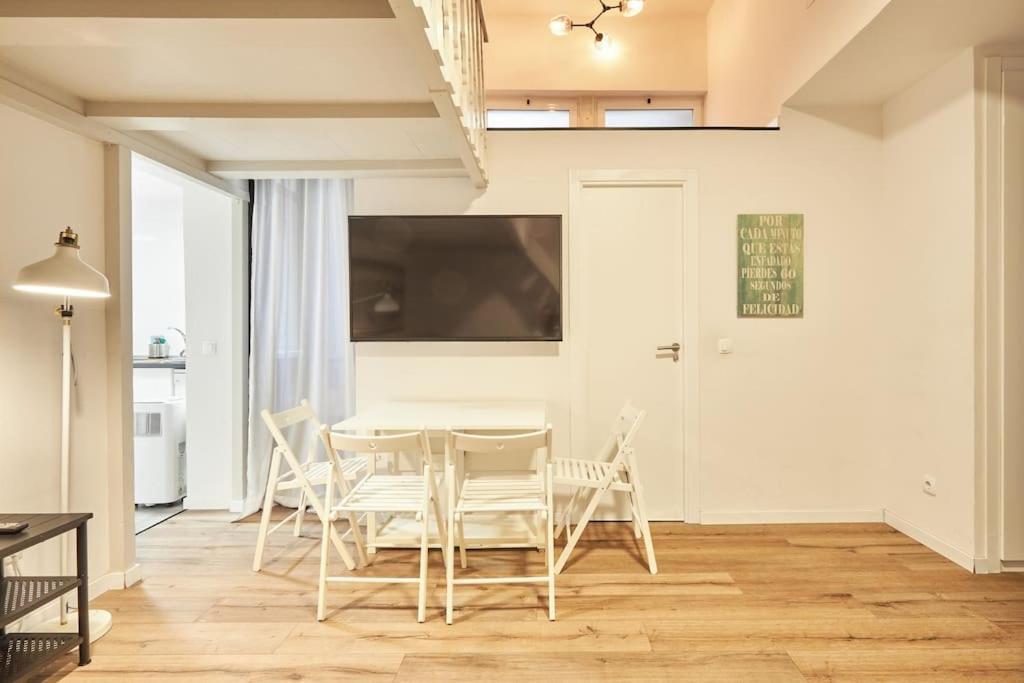 Apartamento Con Encanto En Sol - Madrid #A Luaran gambar
